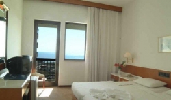   Acropol Beach Hotel 3*