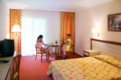 ���� ����� Kustur Club HV-1 5*