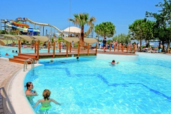   Pine Bay Holiday Resort 5*