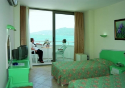 ���� ����� Emre Hotels 3*