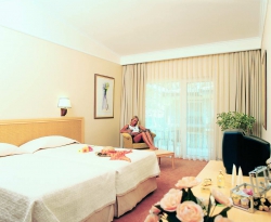 ���� ����� Maritim Pine Beach Resort 5*