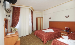 ���� ����� Adonis Hotel 3*