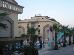 ���� ����� Grand Lukullus Hotel 4*