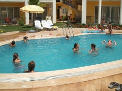 ���� ����� Partmezzo Apart 3*