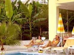 ���� ����� Sir Santana 3*