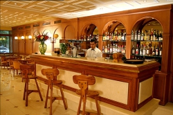 ���� ����� Athens Atrium Hotel 4*