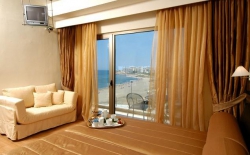 ���� ����� Avra Hotel Rafina 4*