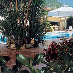 ���� ����� Blazer Suites Hotel 4*