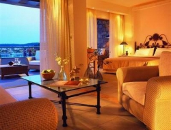 ���� ����� Sani Asterias Suites 5*