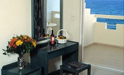 ���� ����� Evelyn Beach Hotel 4*