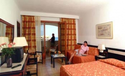   Theartemis Palace Hotel 4*