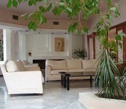 ���� ����� Macaris  Suites & Spa 4*