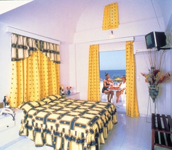 ���� ����� Mediterranean Royal (Kamari) 4*