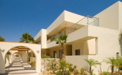���� ����� Luca Blue Lagoon  Resort 5*