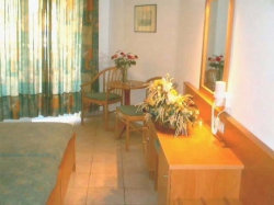 ���� ����� Continental Palace Hotel 4*
