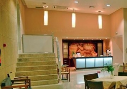 ���� ����� Triton Hotel 3*
