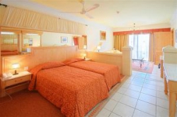 ���� ����� Santana 4*