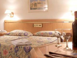 ���� ����� Howard Johnson Diplomat 4*