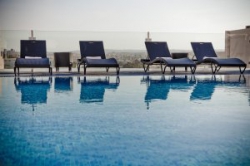 ���� ����� Rocca Nettuno Suites 4*