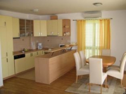 ���� ����� Pervanovo Apartments 4*