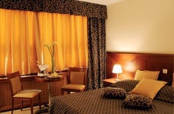 ���� ����� Golden Tulip Holiday 3*