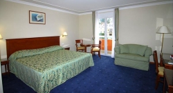 ���� ����� Grand hotel 4 Flowers 4*