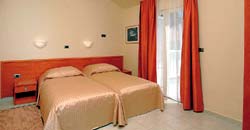 ���� ����� Amarin 4*