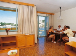 ���� ����� Riva Apartment 3*
