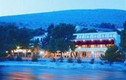 ���� ����� Pansion comfort Jadran Guest House APT 3*