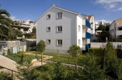 ���� ����� Apartments Maria 3*