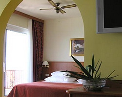 ���� ����� Hotel Zora 4*