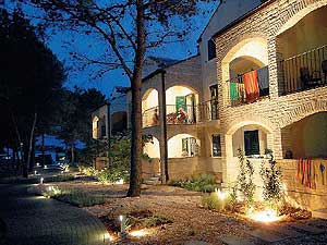 ���� ����� Holiday Village Zaton 4*