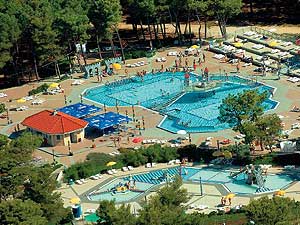 ���� ����� Holiday Village Zaton 4*