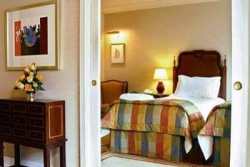 ���� ����� Aviz 4*