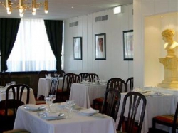 ���� ����� Comfort Inn Embaixador 4*