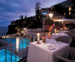 ���� ����� Reid's Palace 5*