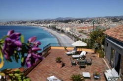 ���� ����� La Perouse 4*