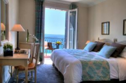 ���� ����� La Perouse 4*