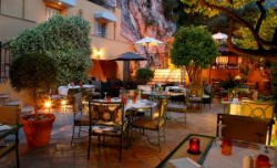 ���� ����� La Perouse 4*