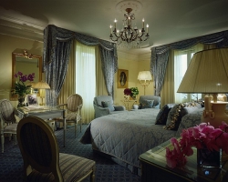 ���� ����� Four Seasons Hotel George V 5*