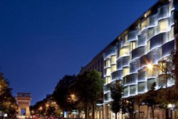 ���� ����� Renaissance Paris Arc De Triomphe 5*