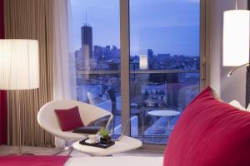 ���� ����� Renaissance Paris Arc De Triomphe 5*