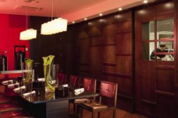 ���� ����� Renaissance Paris Arc De Triomphe 5*