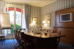 ���� ����� Astor St Honore 4*