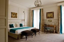 ���� ����� Bradford Elysees 4*