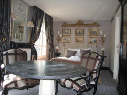 ���� ����� Chateaubriand 4*