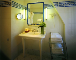 ���� ����� Concorde Opera Paris 4*