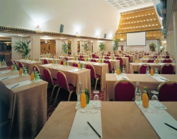 ���� ����� Concorde Opera Paris 4*