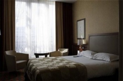 ���� ����� Crowne Plaza Paris Republique 4*