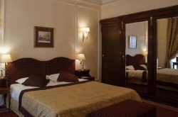 ���� ����� Lotti Paris 4*